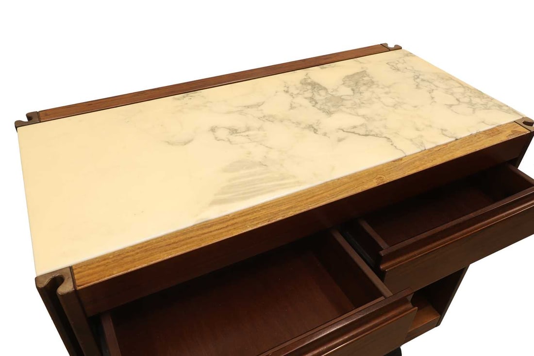 A Molteni cabinet, designed by Angelo Mangiarotti - 2