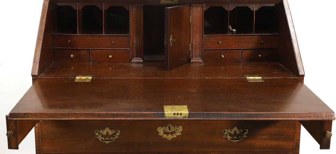 A George III mahogany bureau, third quarter 18th century, - 2