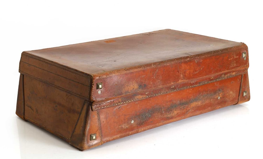 A fitted leather Bentley suitcase, - 2