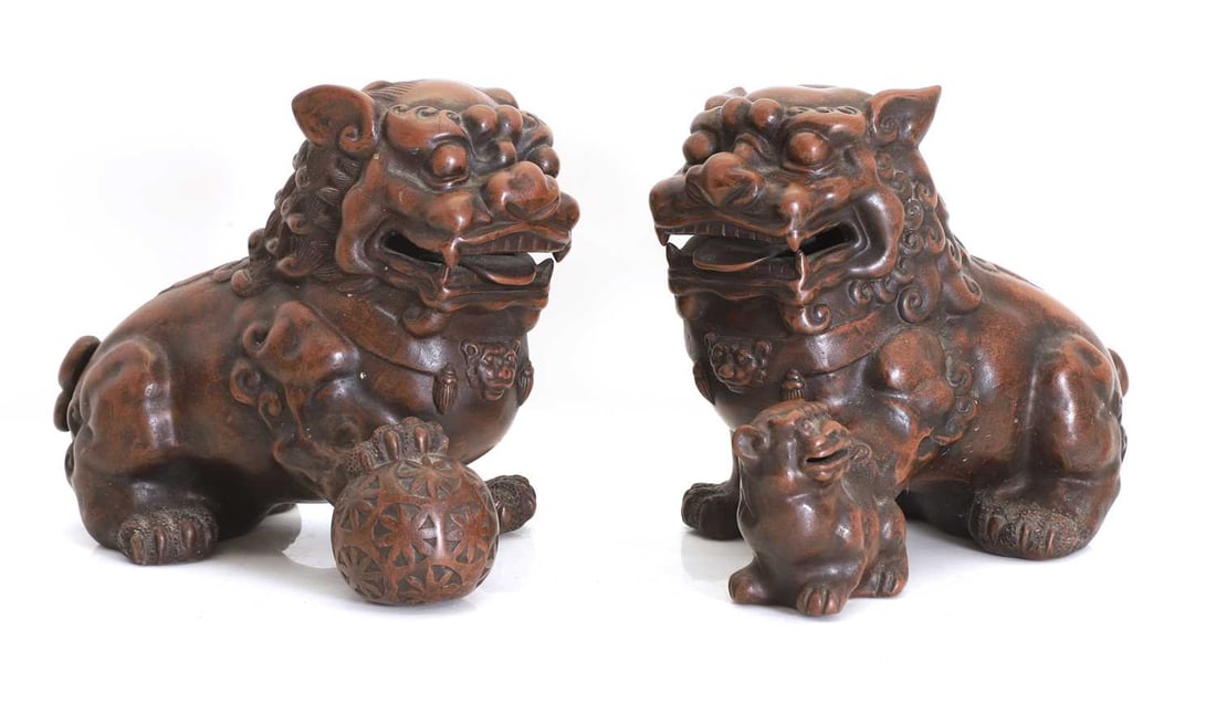 A pair of Yixing style pottery dogs of Fo, 20th century, Chinese, (1 of 2)