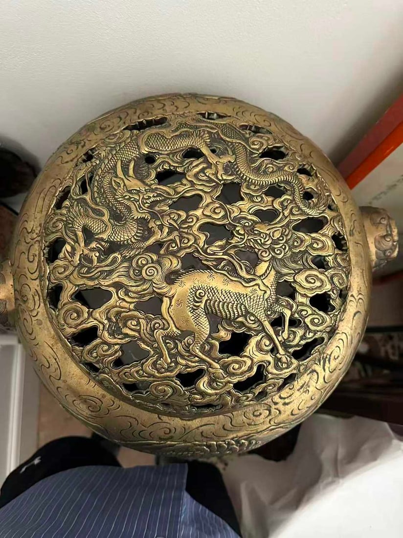 A large Japanese bronze koro, - 6