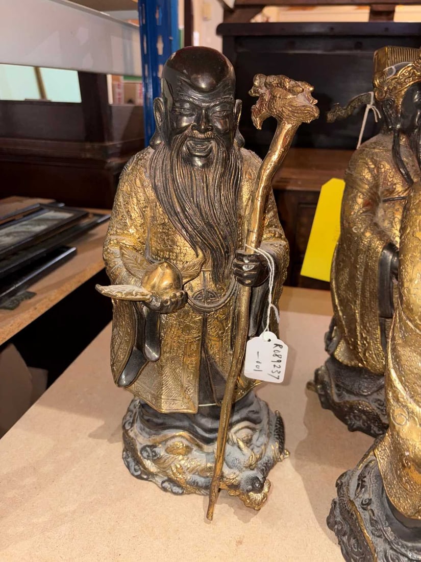 Three Chinese gilt-brass figures of of 'Lu', 'Fu' and 'Shou', early 20th century, - 7
