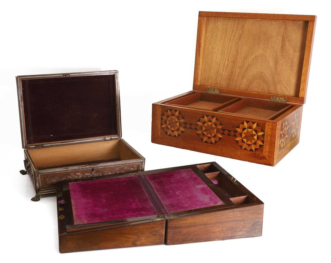 An Anglo-Indian Vizagapatam carved wood, sadeli and ivory mounted casket, late 19th century, - 2