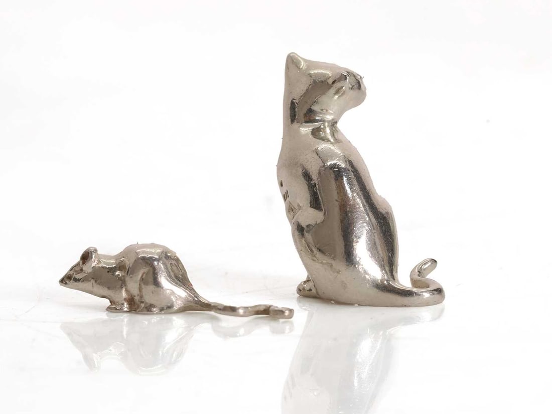 A silver cat and mouse, Sarah Jones, London, 1985, - 2