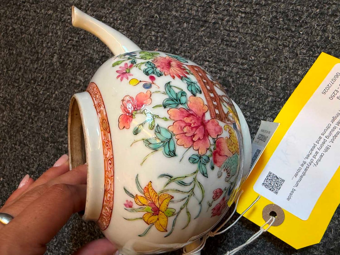 A Chinese famille rose teapot, 18th century, - 11