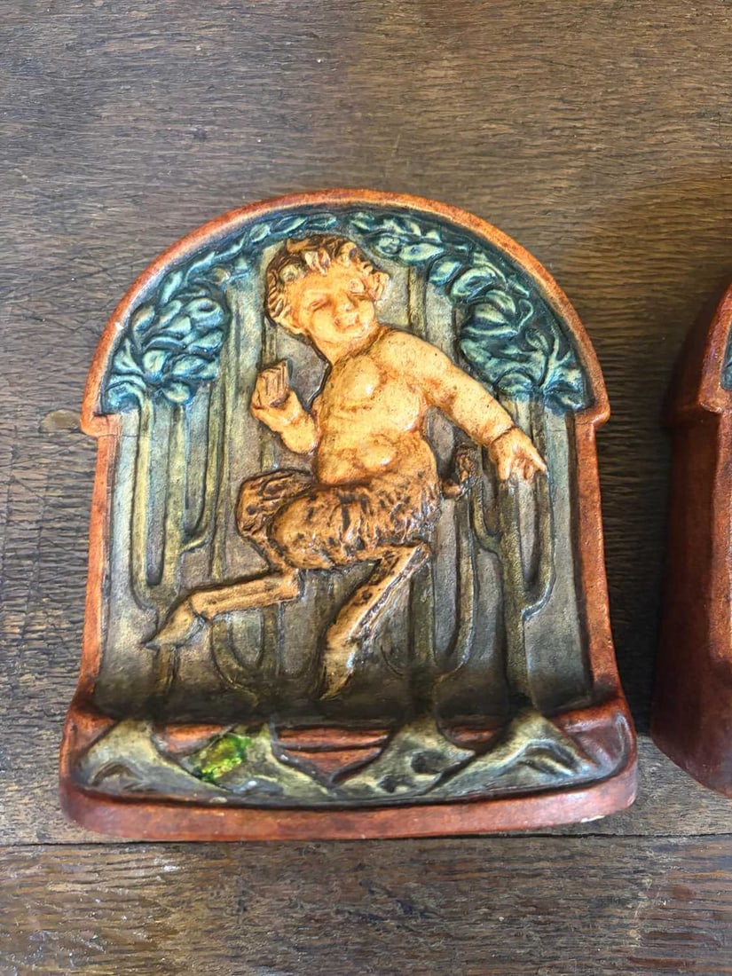A pair of Compton Art Potters' Guild Compton Pottery bookends, 20th century, - 11