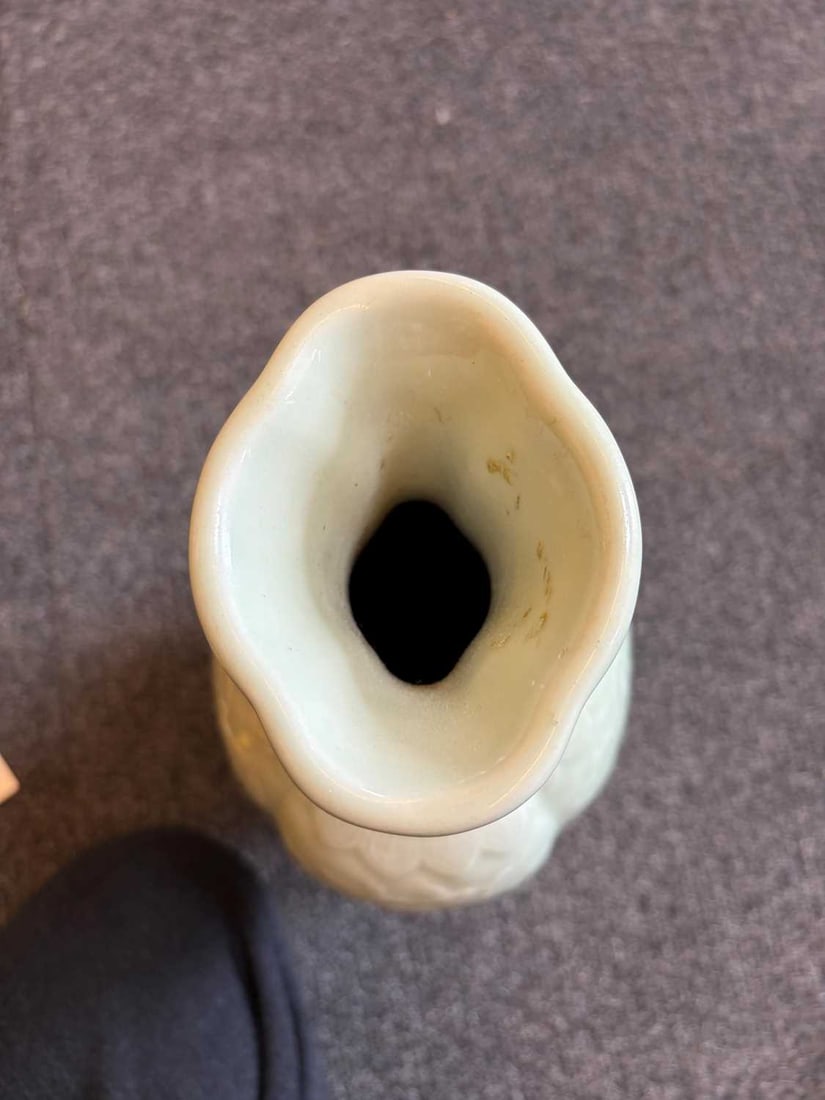 A Chinese celadon glazed vase, - 9