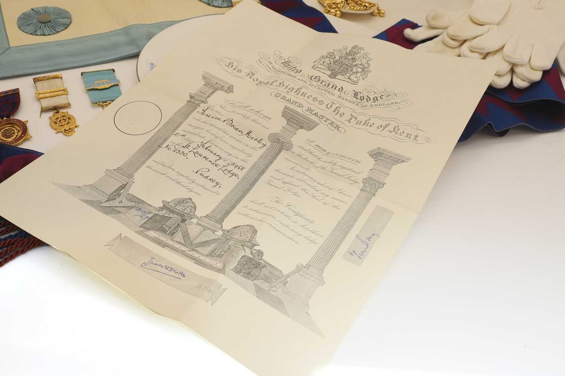 A collection of Masonic items, - 4