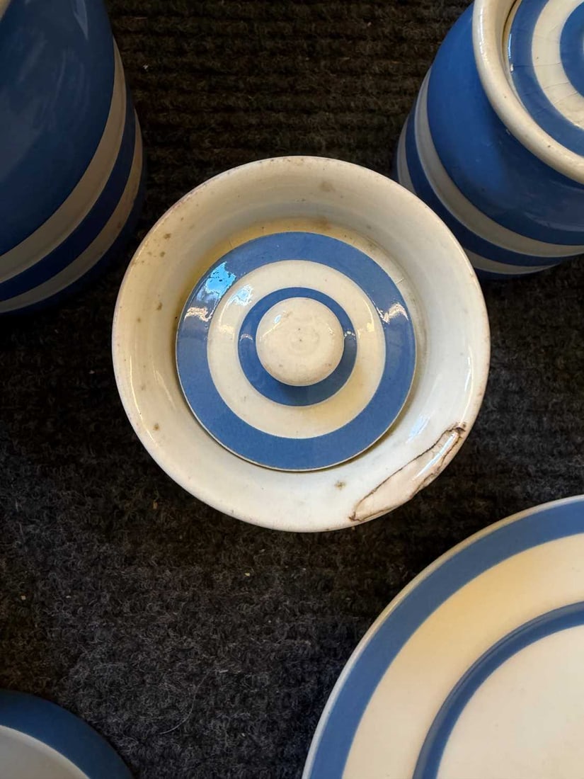 An extensive set of T G Green Cornish ware items, 20th century, - 8