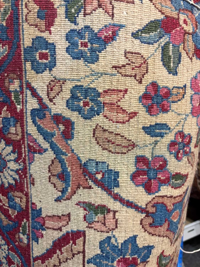 A Persian wool carpet, 20th century, - 5