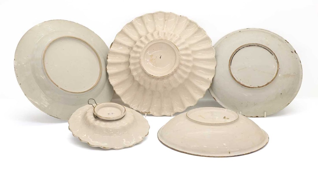 A group of four Delft pottery bowls, 17th century and later, - 3