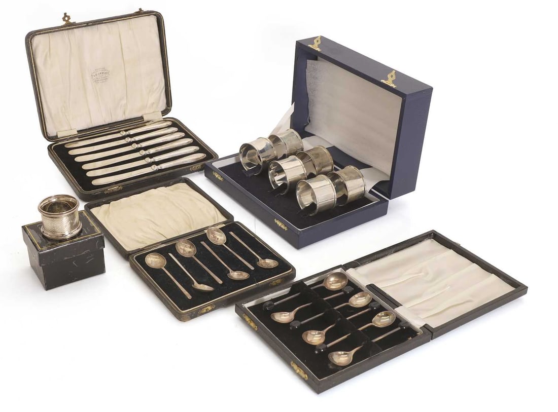 A cased set of six silver napkin rings, (1 of 1)