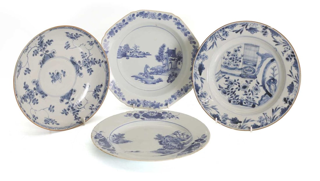 Fourteen blue and white plates and dishes, 18th century and later, - 3