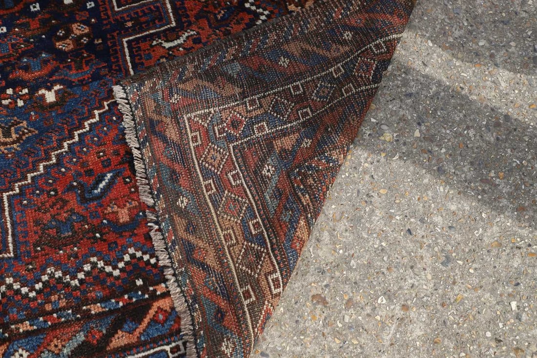 A Shiraz wool rug, 20th century, - 2