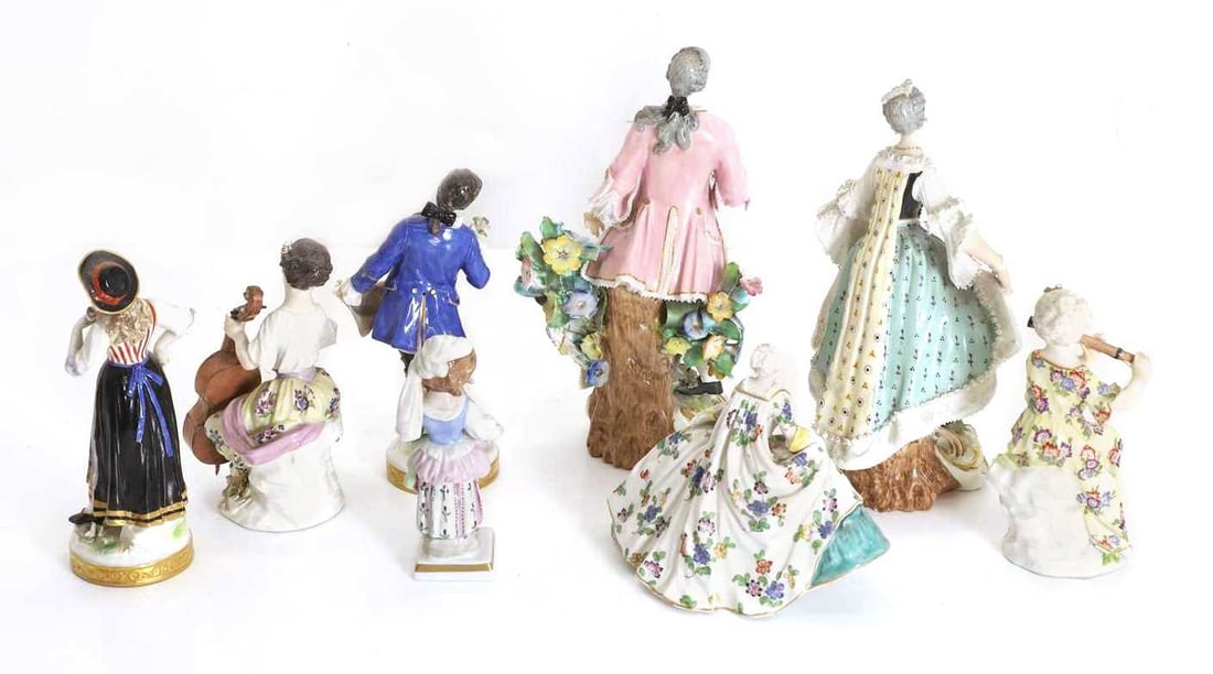 A pair of Continental porcelain figures, 20th century, - 2