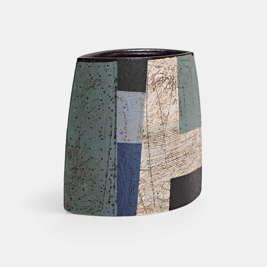 ▲ Bernard Irwin (British, b.1953), a stoneware vase, (1 of 2)