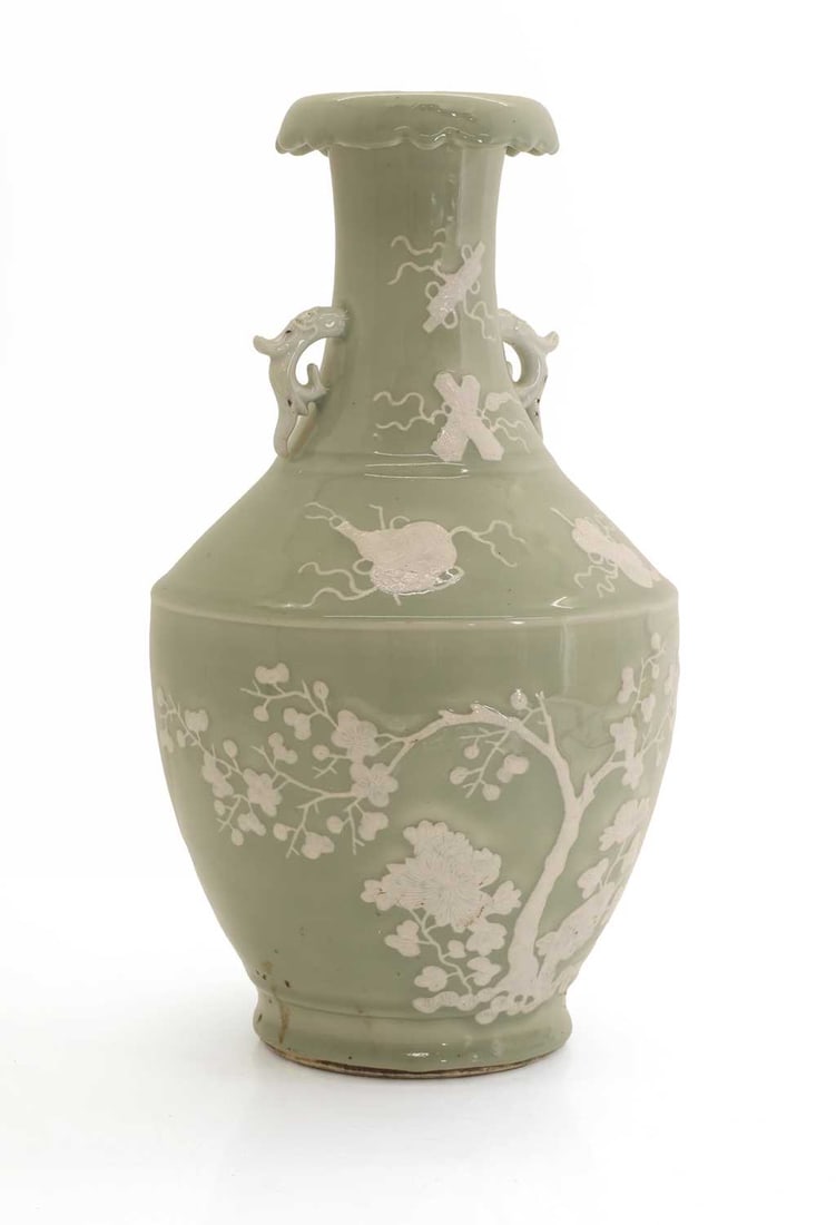 A Chinese celadon glazed vase, 19th century, - 2