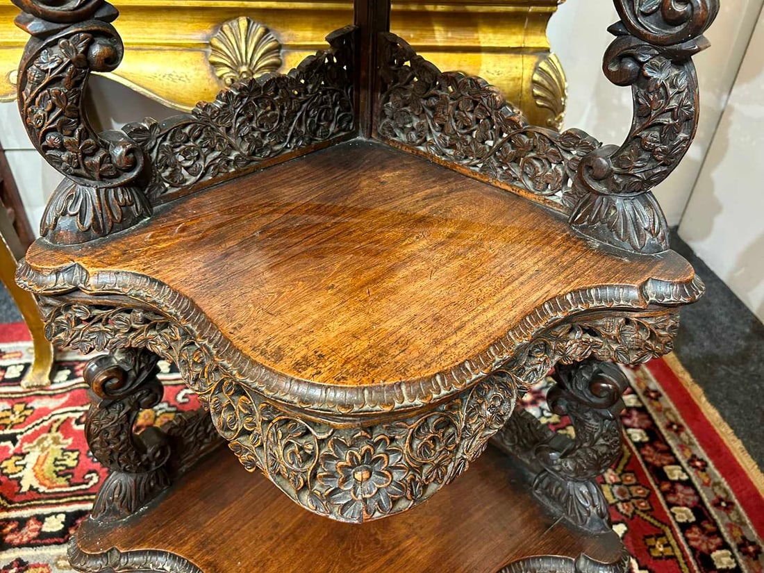 An Anglo-Indian hardwood corner étagère, late 19th century, - 3