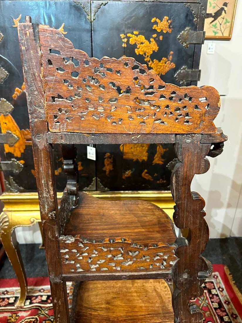 An Anglo-Indian hardwood corner étagère, late 19th century, - 8