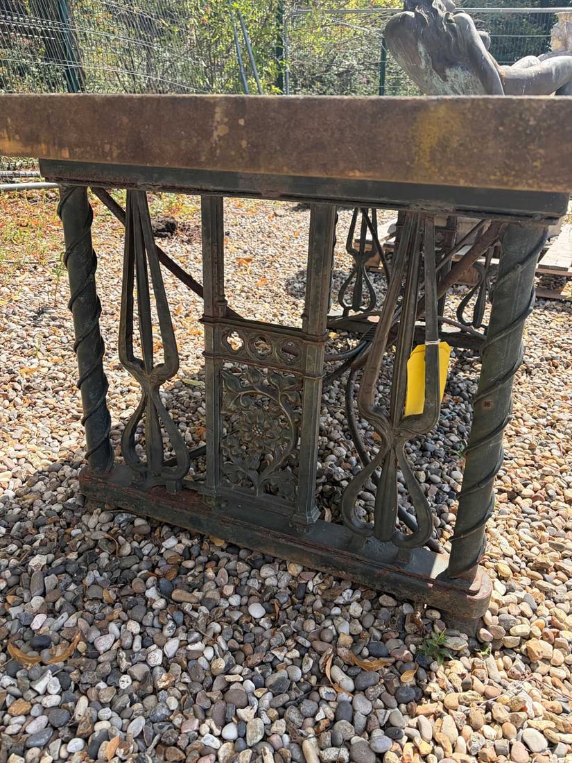 A cast iron garden table, late 19th century, - 3