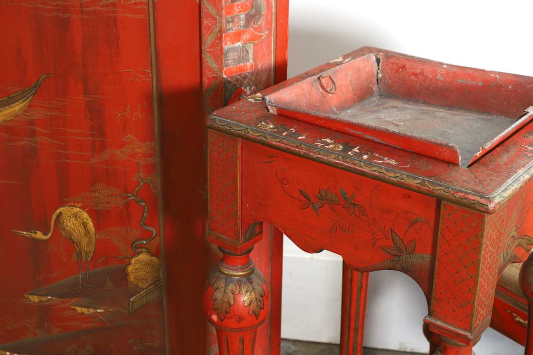 A japanned red chinoserie suite, 20th century, - 2