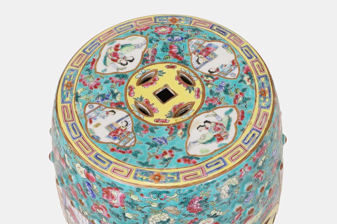 A famille rose porcelain garden seat, 19th century, Chinese, - 3