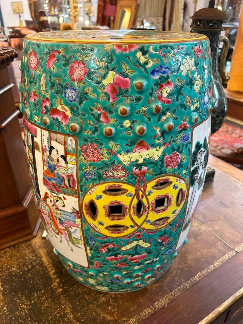 A famille rose porcelain garden seat, 19th century, Chinese, - 4