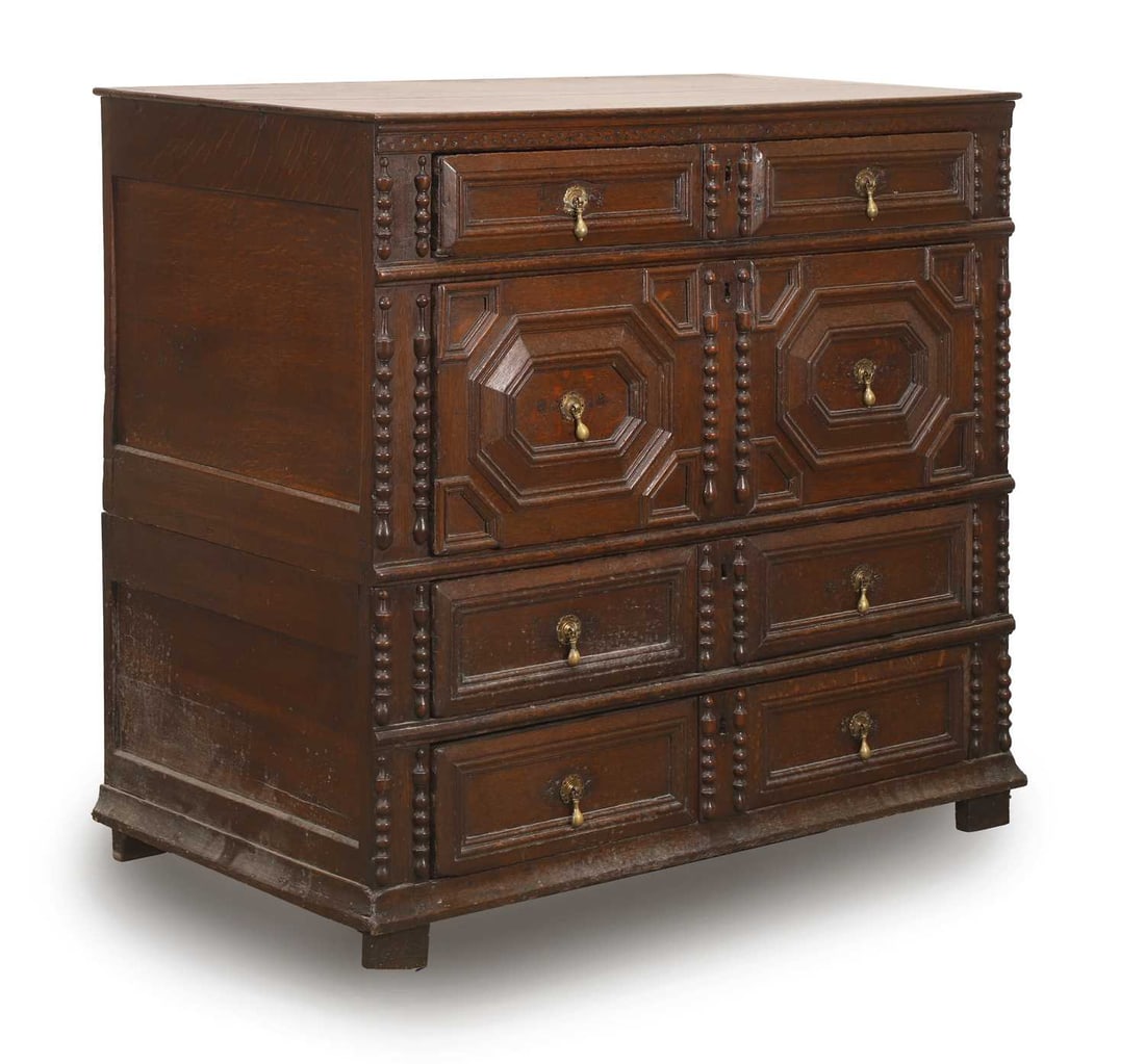A Charles II oak chest of drawers, late 17th century, - 2
