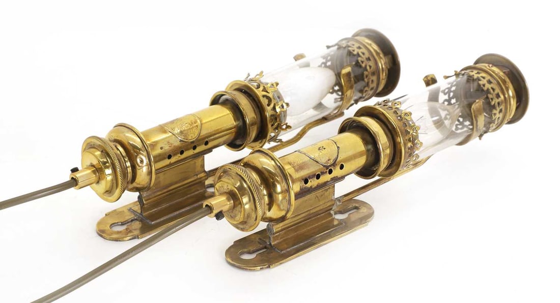 A pair of pullman carriage lamps, early 20th century, - 2