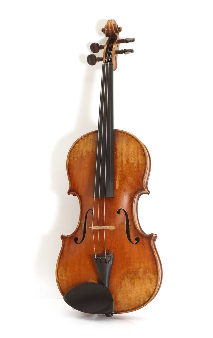 A German violin, - 2