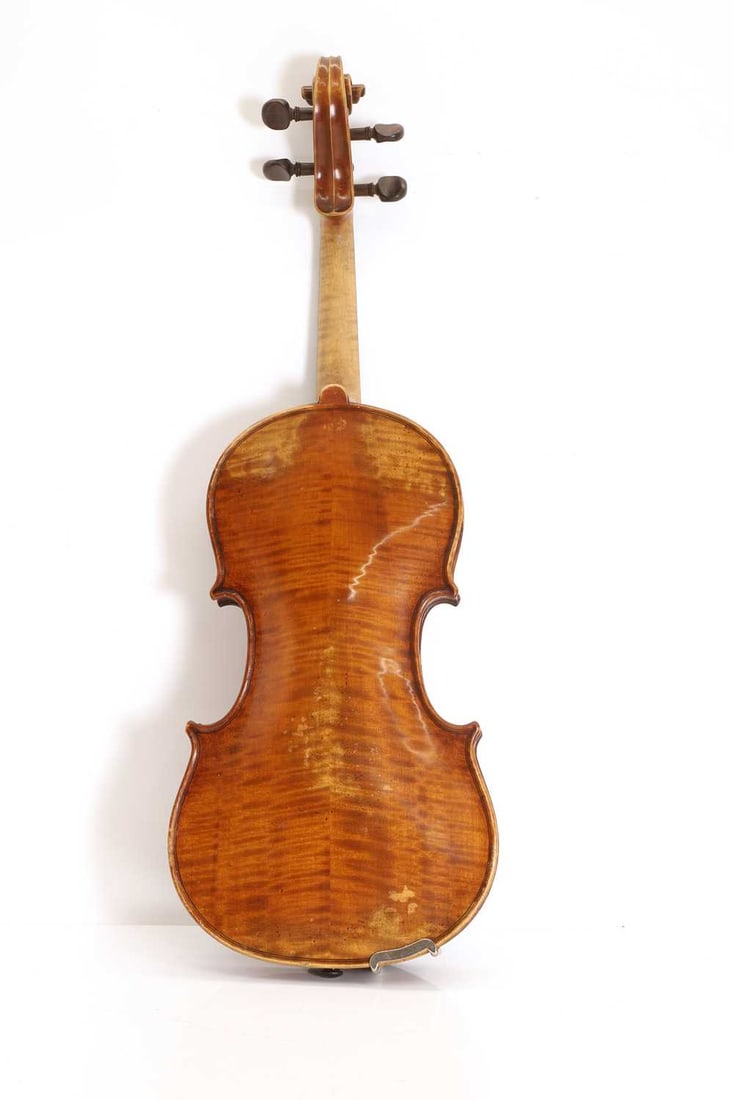 A German violin, - 3