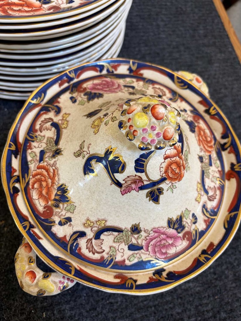 A Masons Ironstone porcelain dinner service, early 20th century, - 10