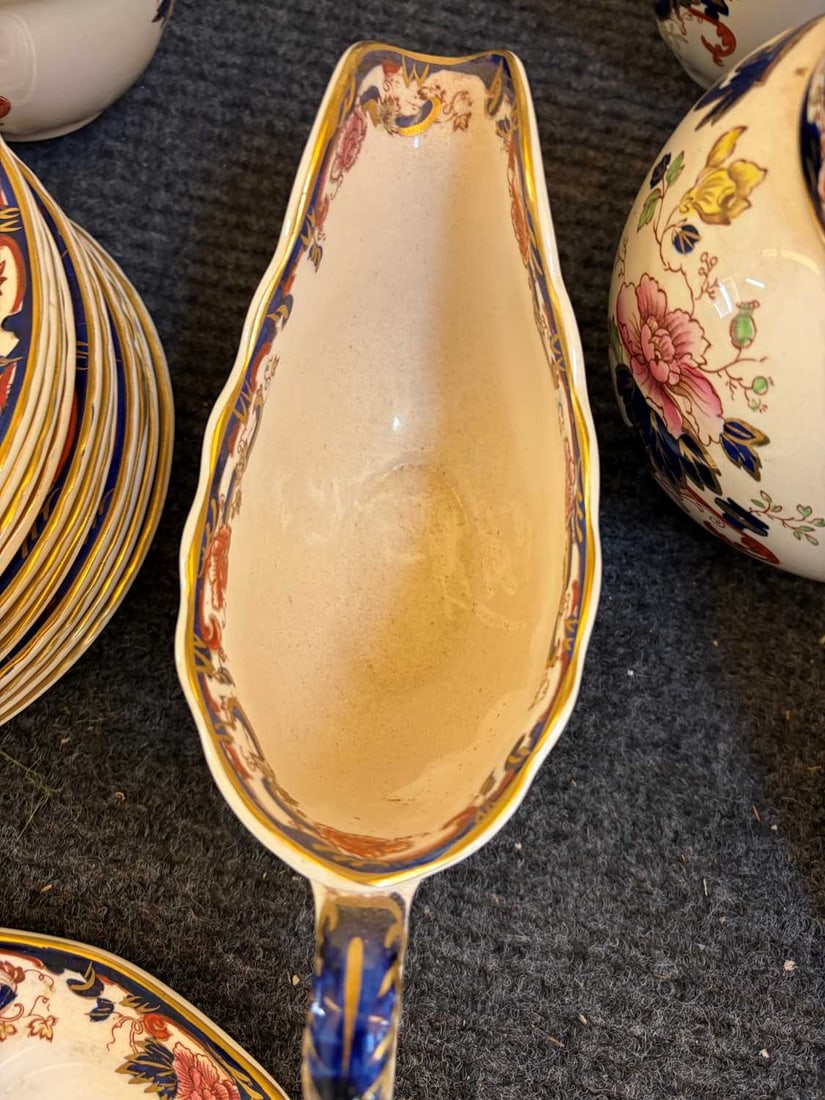 A Masons Ironstone porcelain dinner service, early 20th century, - 11