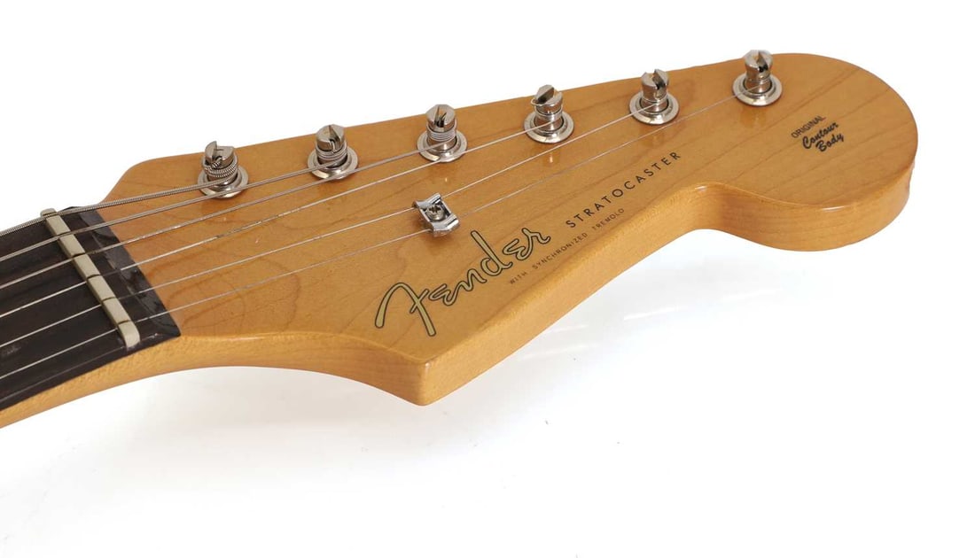 A 1999 Fender Stratocaster, - 3