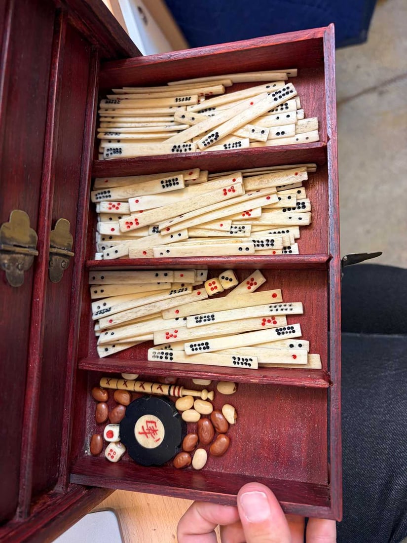 A majong set, early 20th century, Chinese, - 5