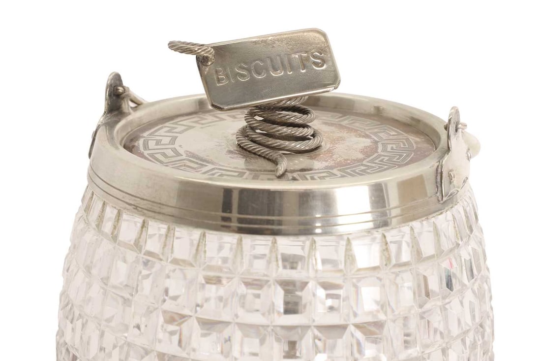 A Edwardian silver plated and glass biscuit barrel, early 20th century, - 2