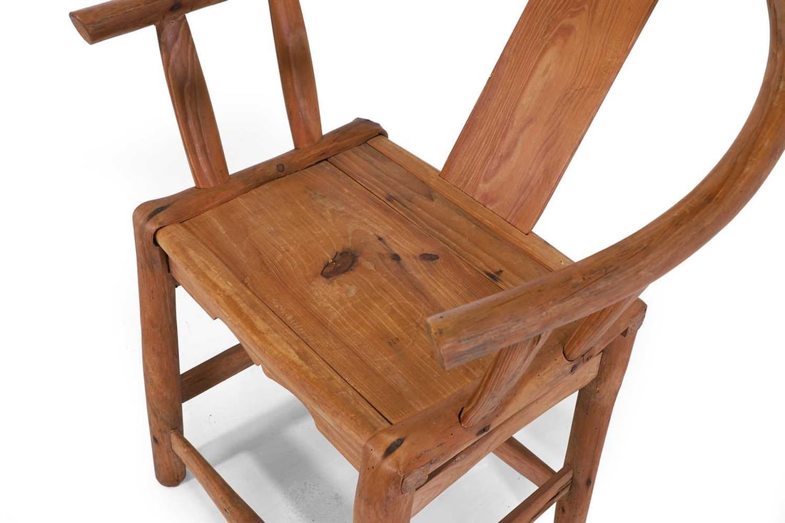 A small elm horseshoe chair, 20th century, Chinese, - 3