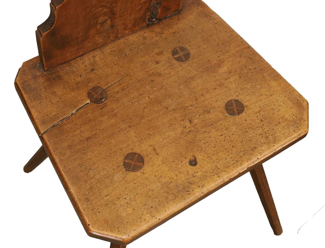 A pair of olivewood and walnut hall or side chairs, late 19th century, - 3