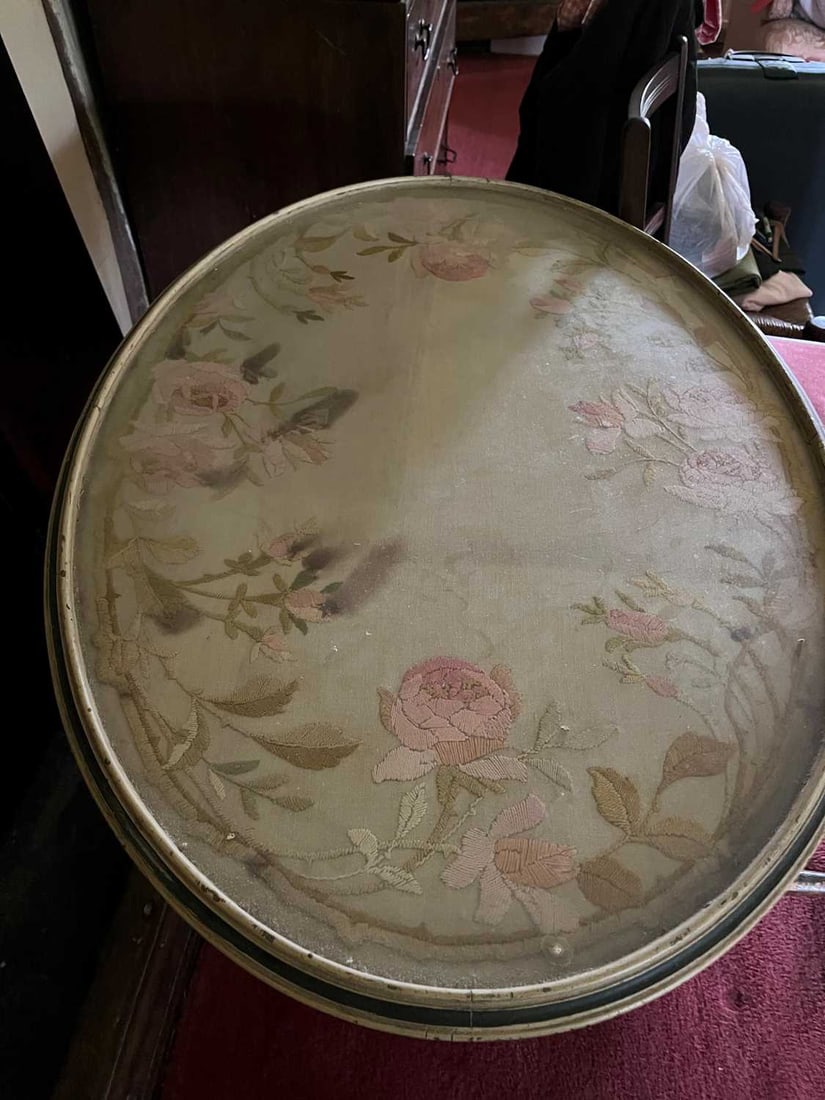 A French cream painted tripod table, 19th century, - 2