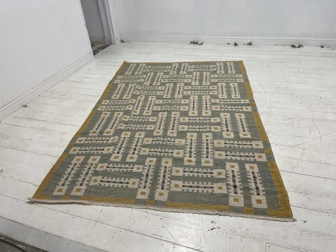 Mid-century Scandinavian-inspired, a flat-weave wool rug, - 7