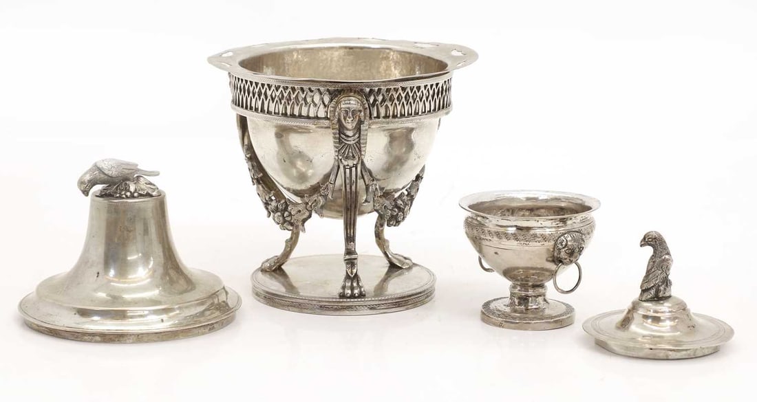 A silver urn and cover, 19th century, - 2