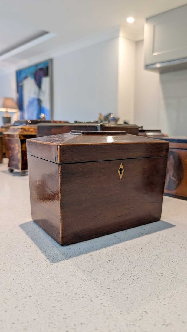 A mahogany tea caddy, - 3
