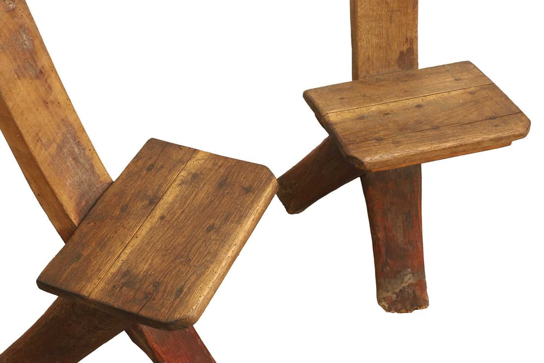 A pair of modernist wooden chairs, 20th century, - 2