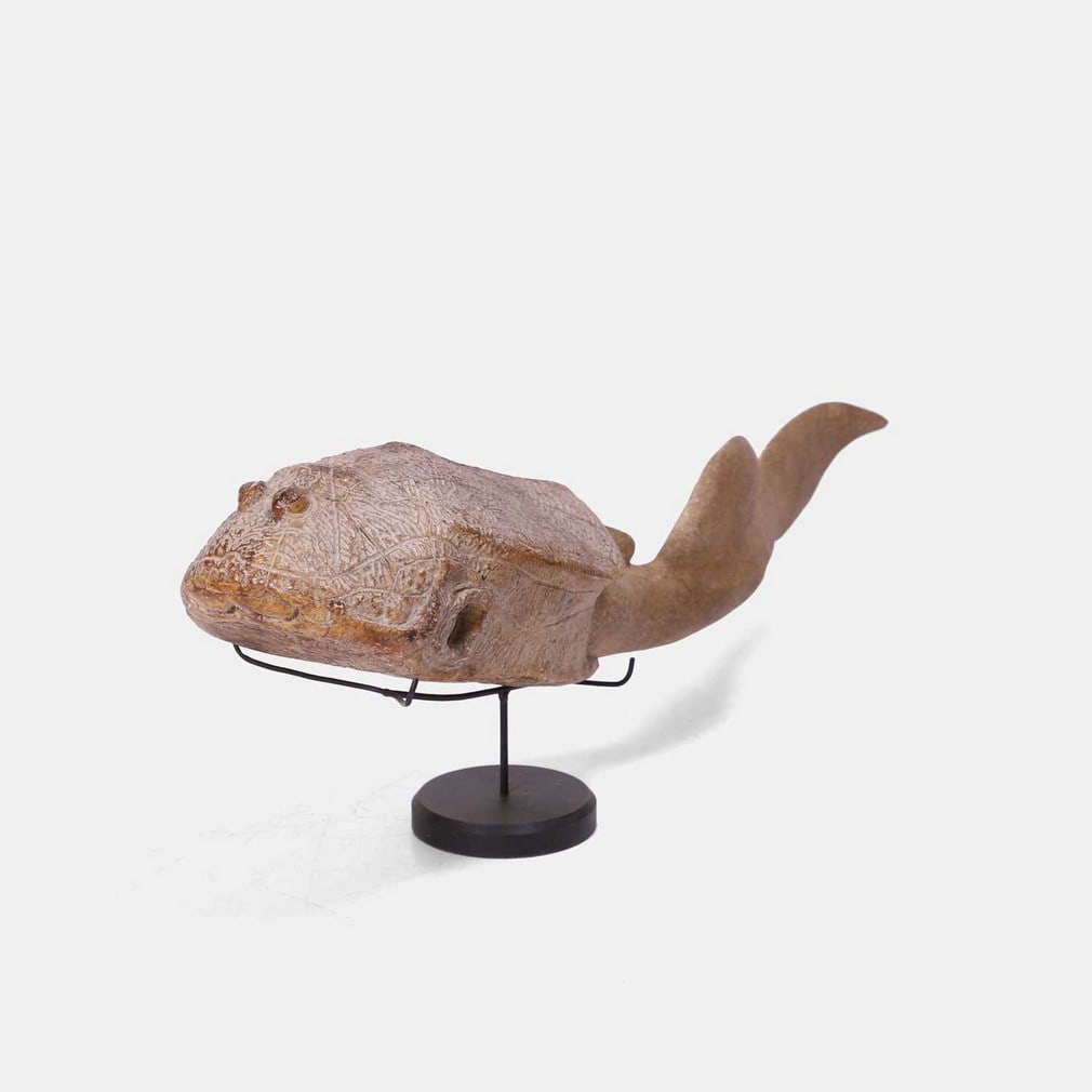 A painted plaster model of a Bothriolepis, circa 1920s, by Vernon Edwards,: A painted plaster model of a Bothriolepis, circa 1920s, by Vernon Edwards, in shades of brown, on a later bespoke metal stand (44.5cm long, 11cm deep, 15.5cm high) (2) Provenance:: From the