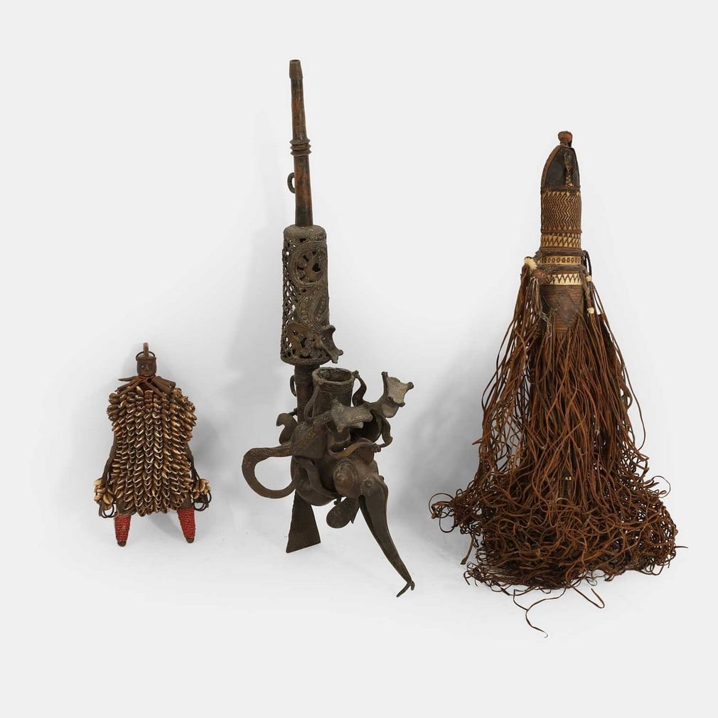 An African Benin or Bamun bronze tobacco pipe, 20th century, (1 of 2)