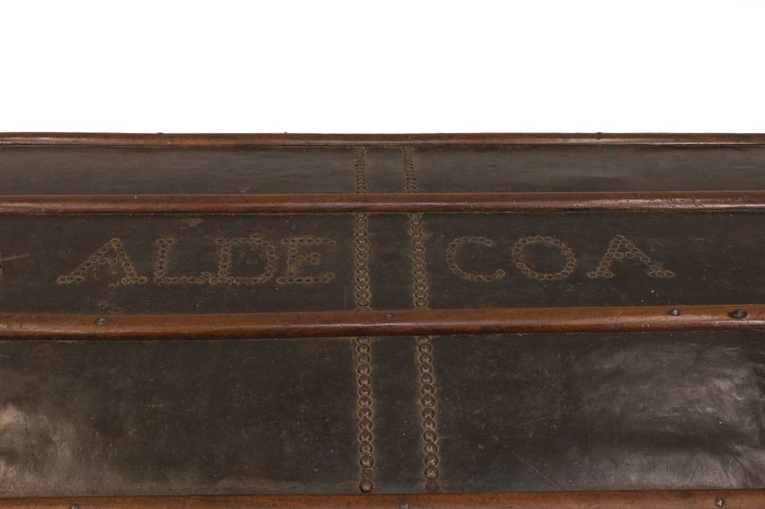 The Aldecoa family leather coach trunk, 19th century, Spanish, - 9