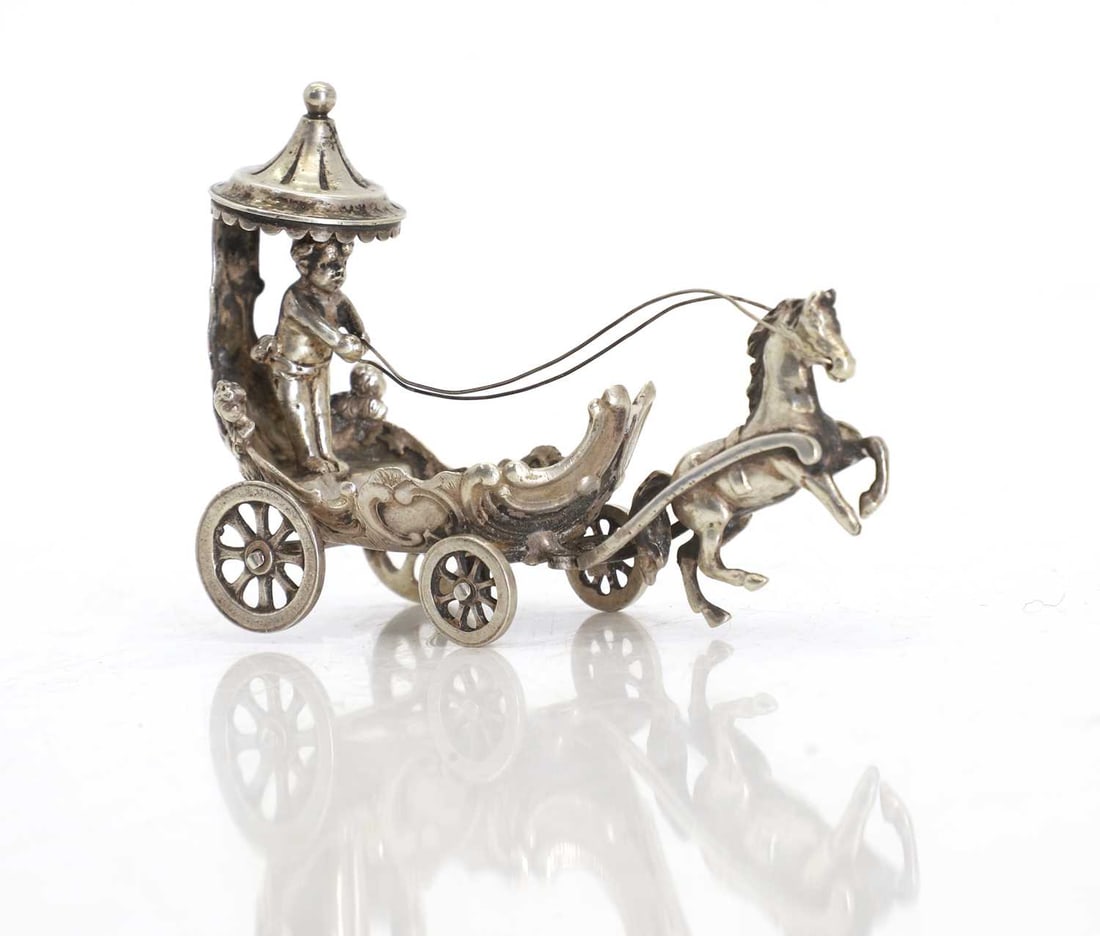 A silver figural salt cellar, early 20th century, German - 2