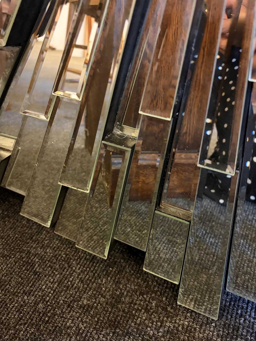An Art Deco style starburst mirror, of recent manufacture, - 4
