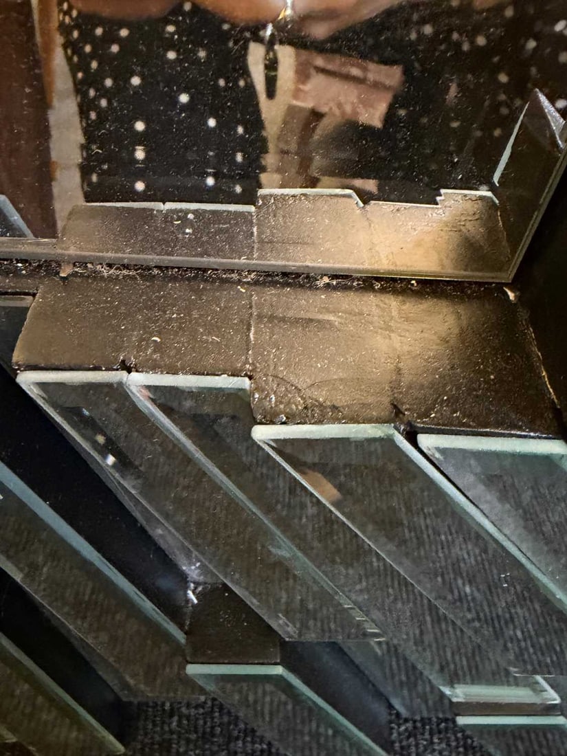 An Art Deco style starburst mirror, of recent manufacture, - 9