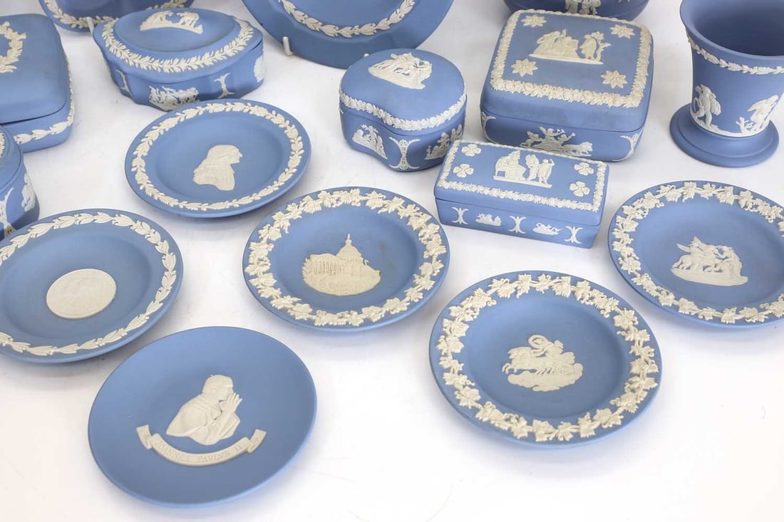 Twenty-five Wedgwood Jasperware items, 20th century, - 2